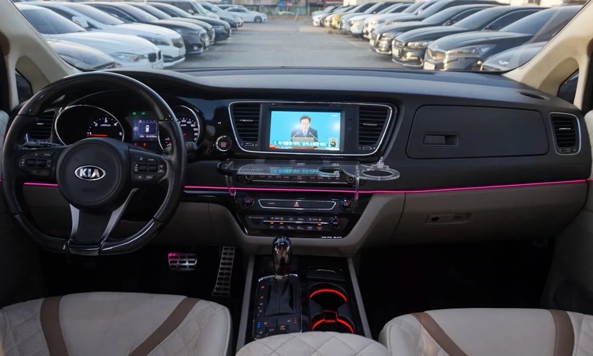 Kia Canival