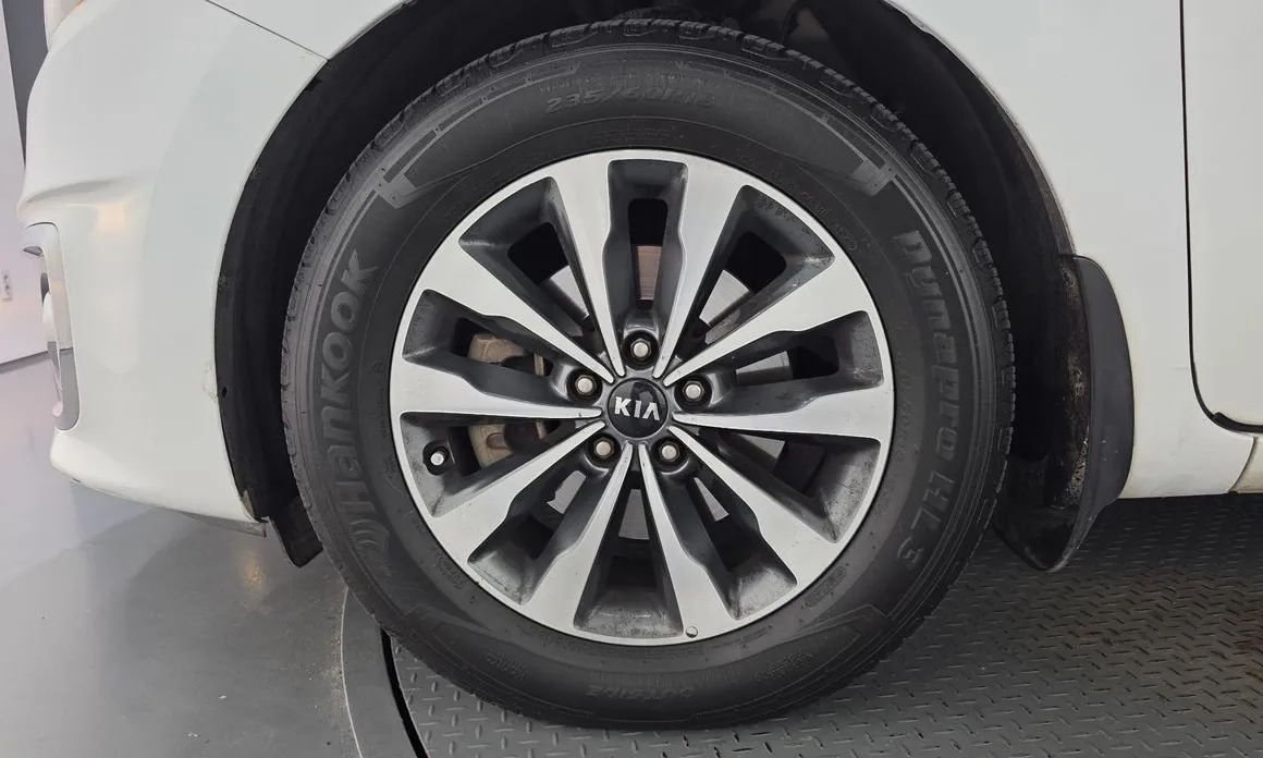 Kia Canival