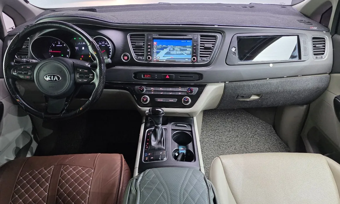 Kia Canival