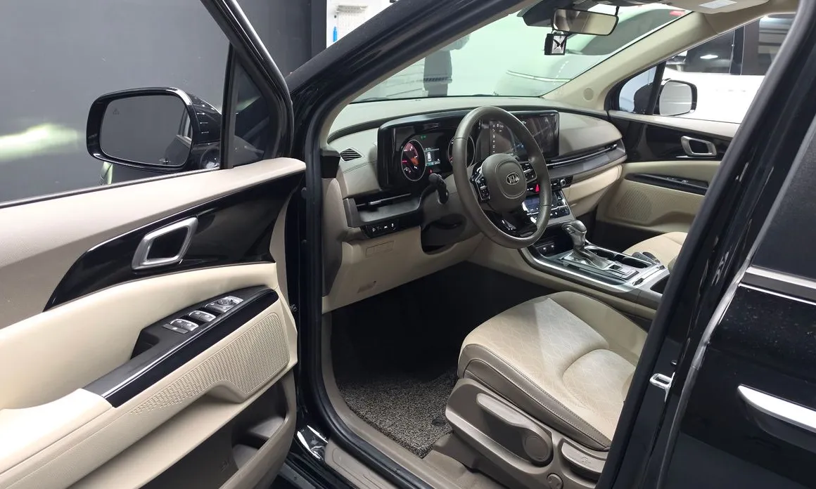 Kia Canival