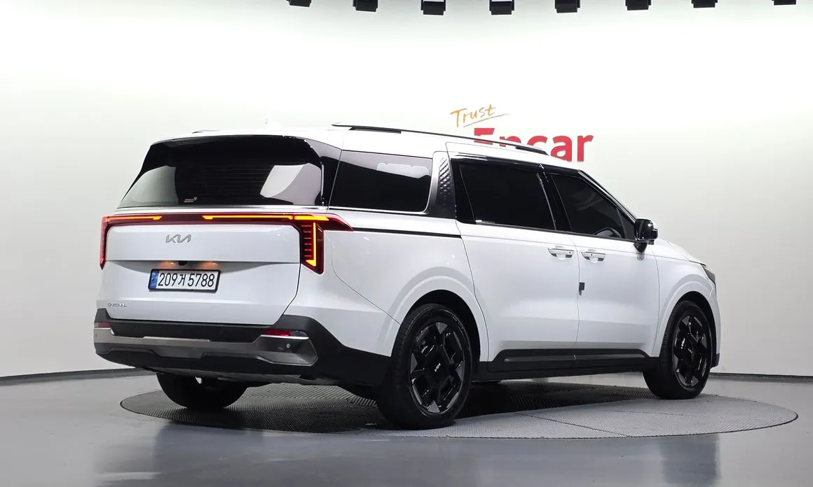 Kia Canival
