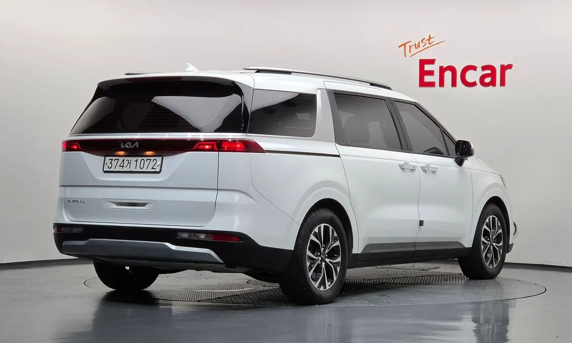 Kia Canival