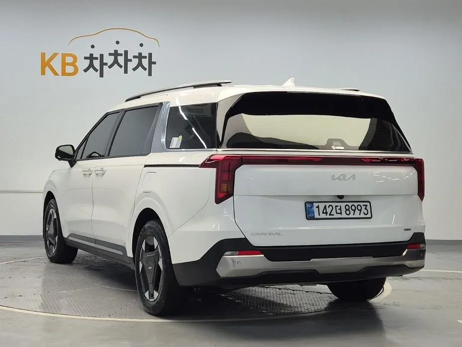 Kia Canival