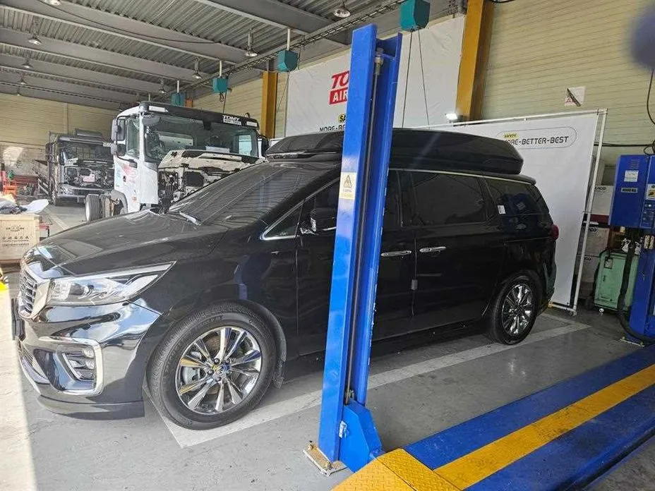 Kia Canival