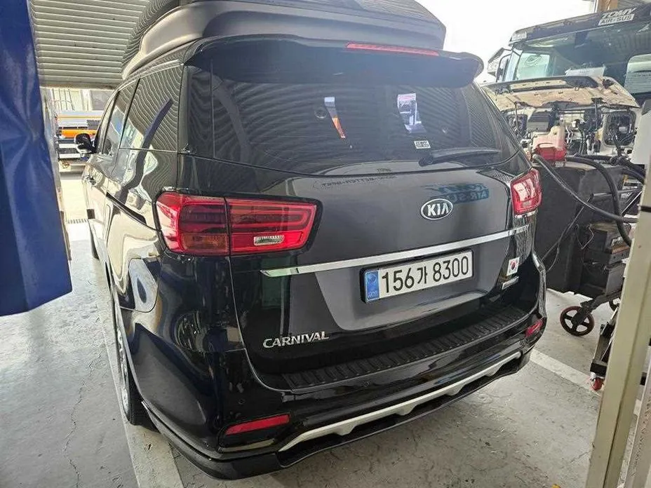 Kia Canival