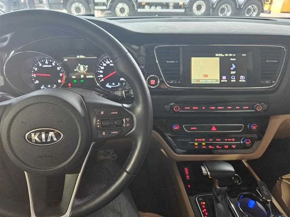 Kia Canival