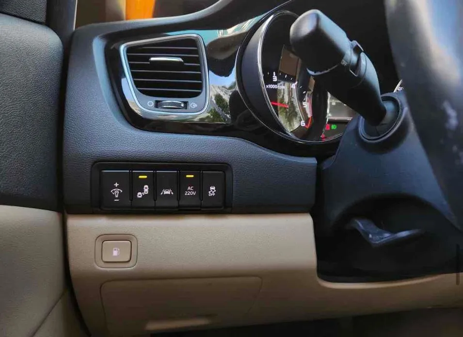 Kia Canival