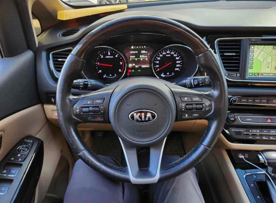Kia Canival