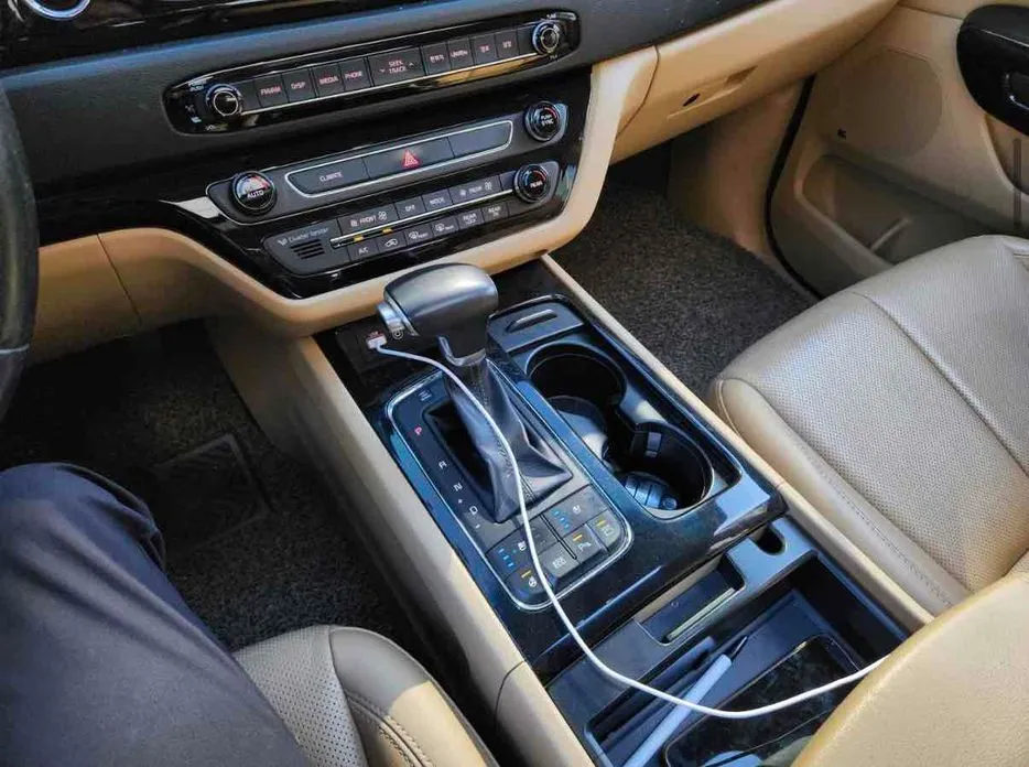 Kia Canival