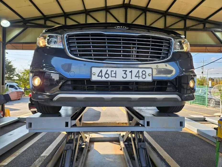 Kia Canival