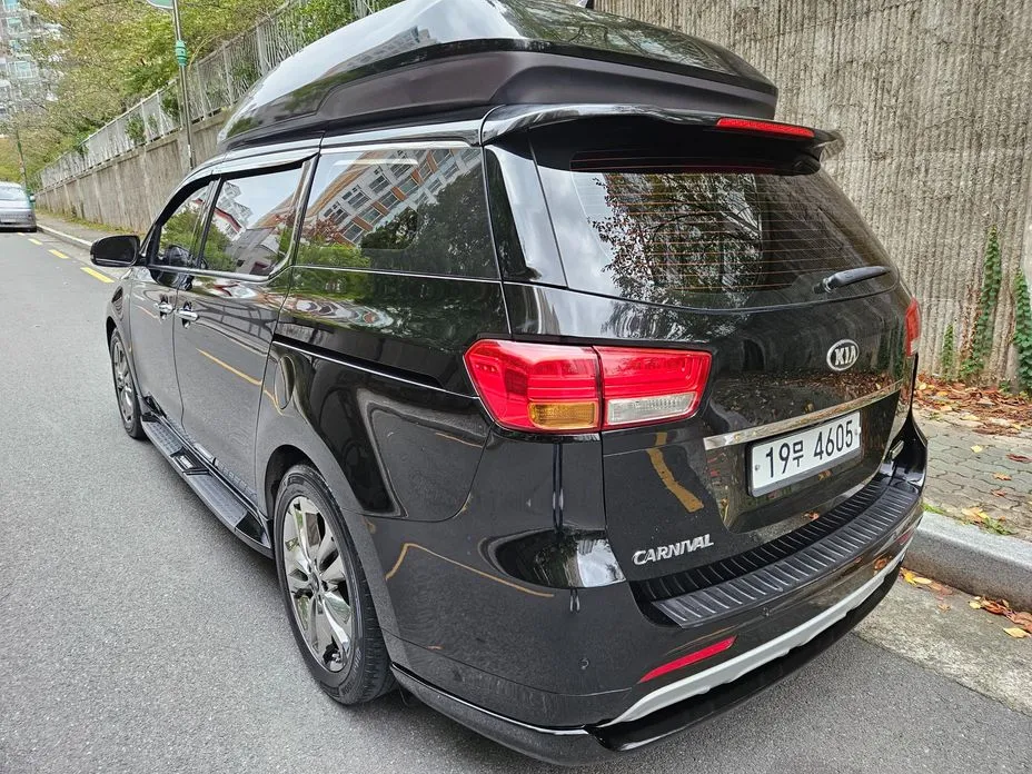 Kia Canival