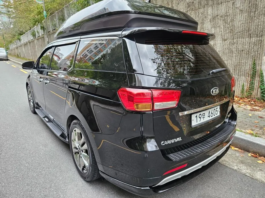 Kia Canival