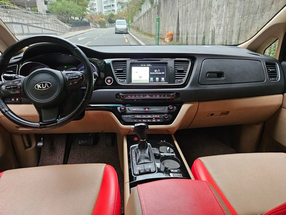 Kia Canival