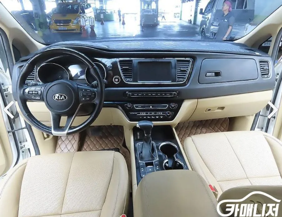Kia Canival