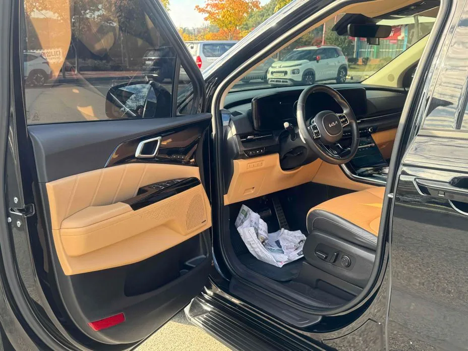 Kia Canival