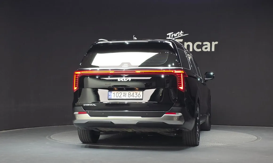 Kia Canival