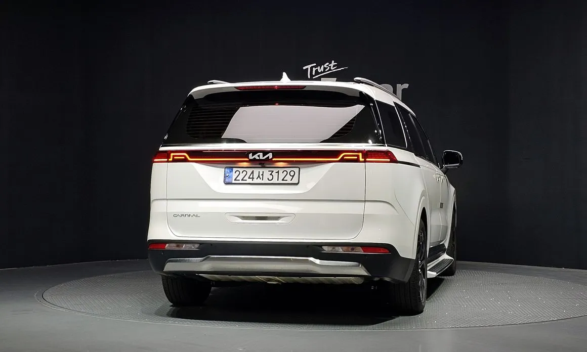 Kia Canival