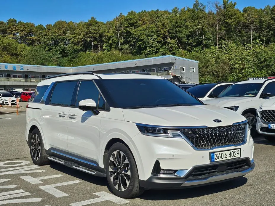 Kia Canival