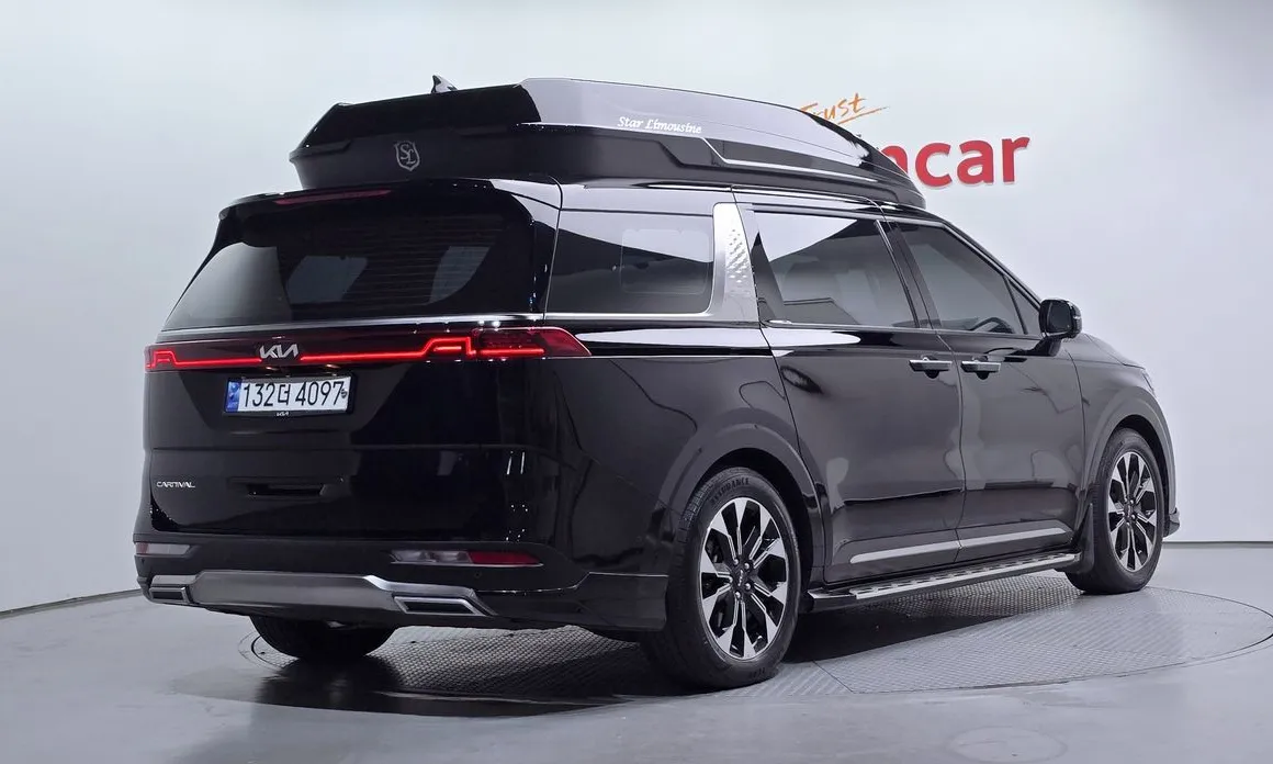Kia Canival
