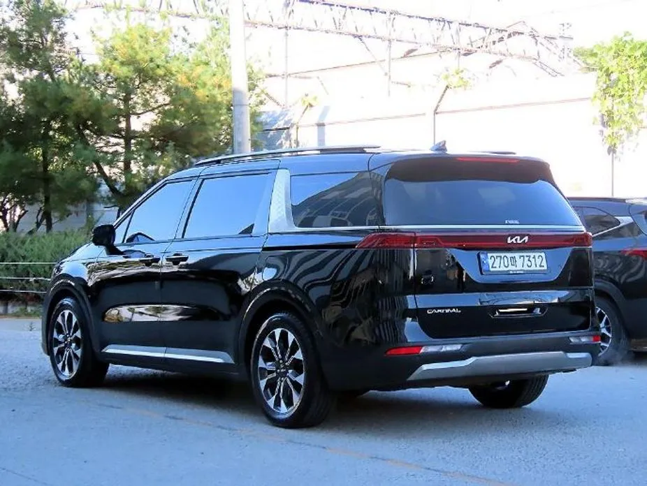 Kia Canival