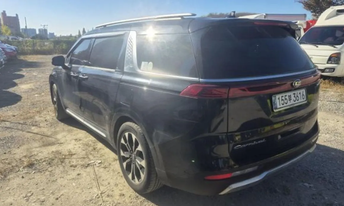 Kia Canival