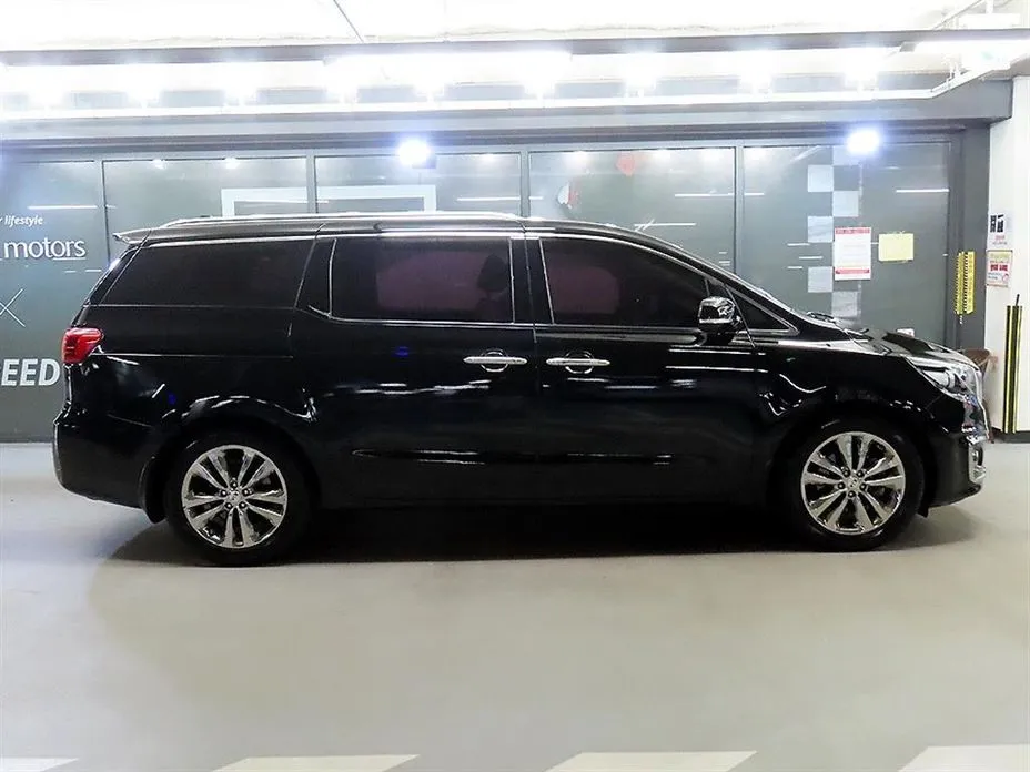 Kia Canival