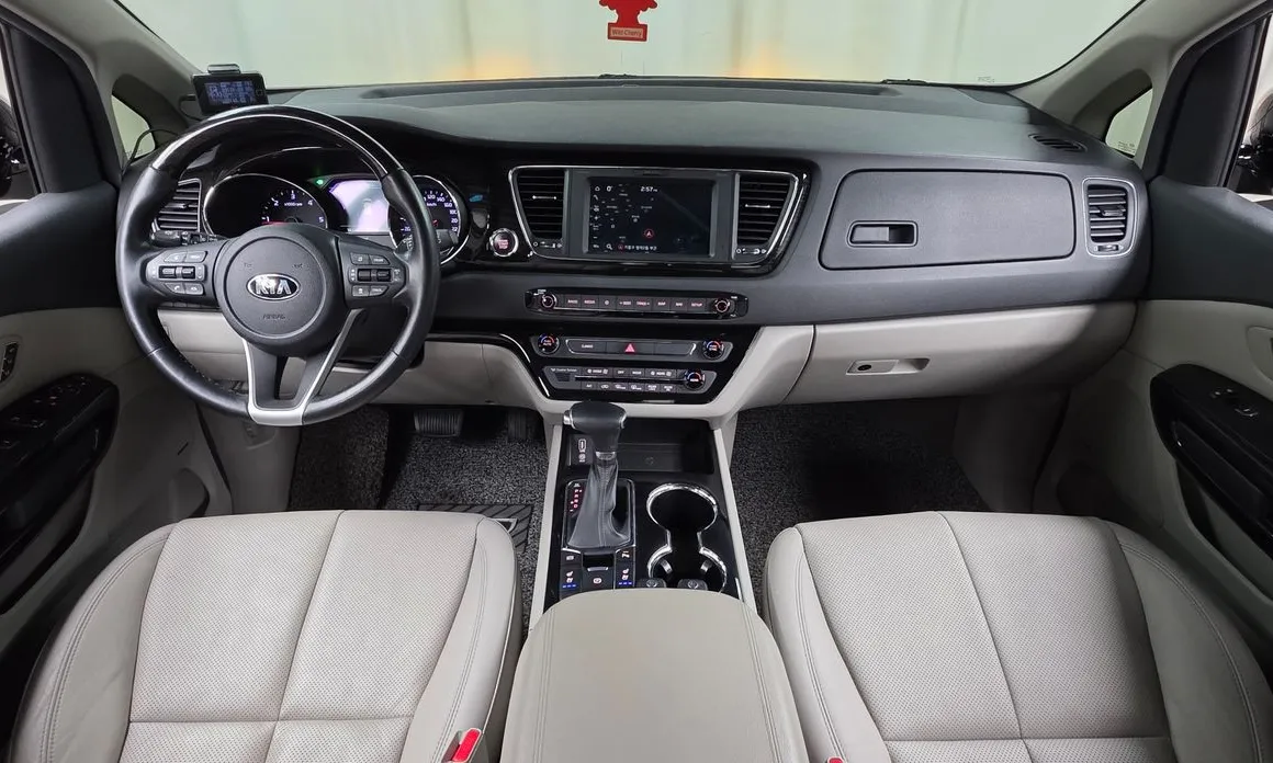 Kia Canival