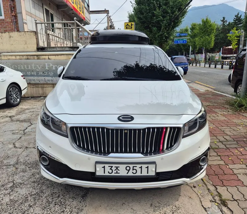 Kia Canival