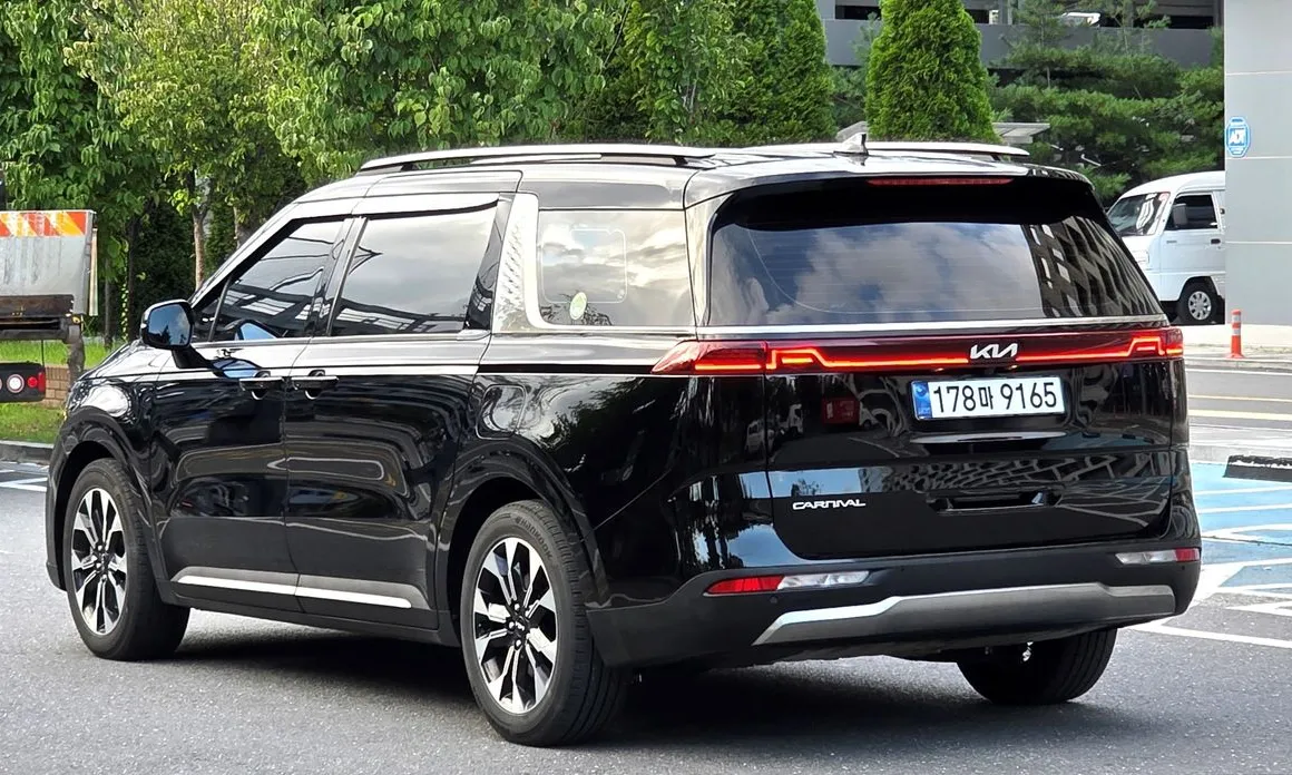Kia Canival