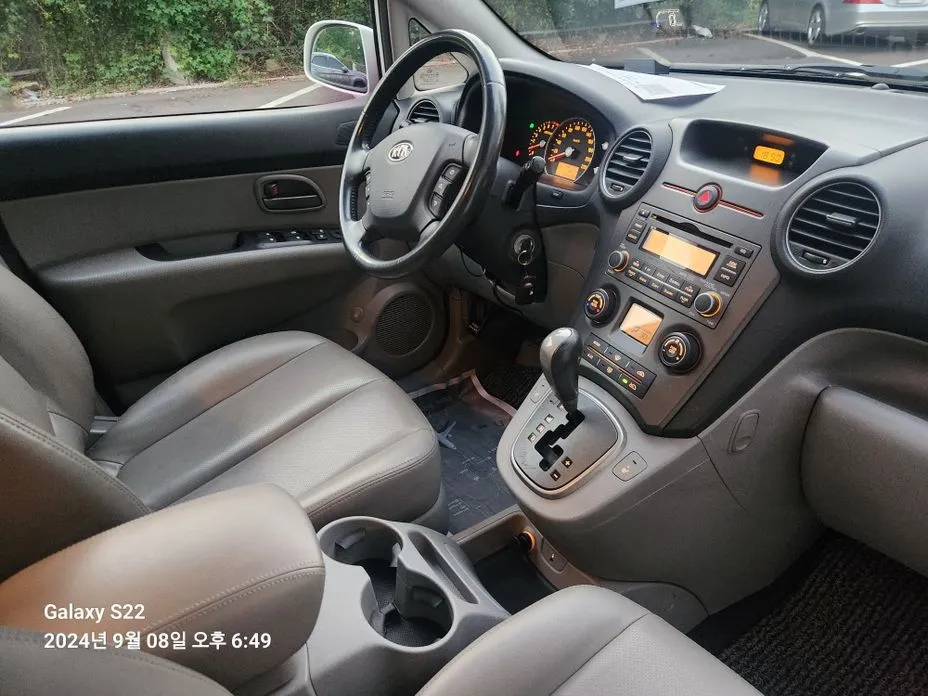 Kia Carens