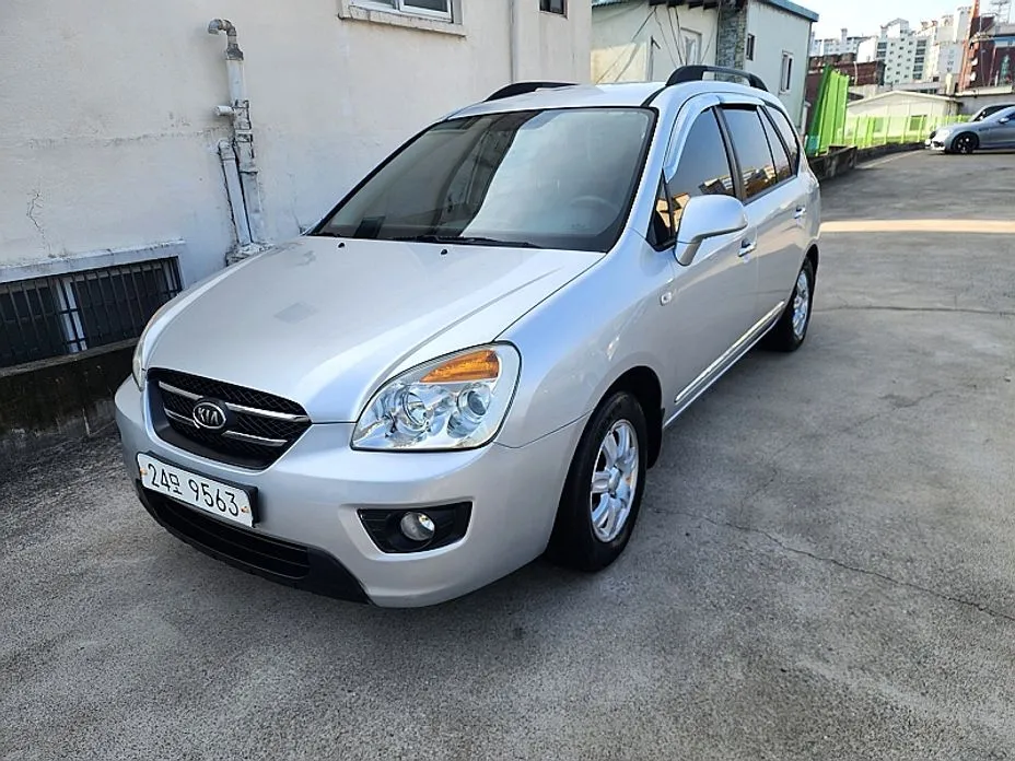 Kia Carens