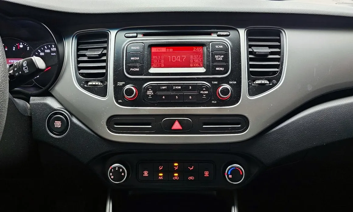 Kia Carens