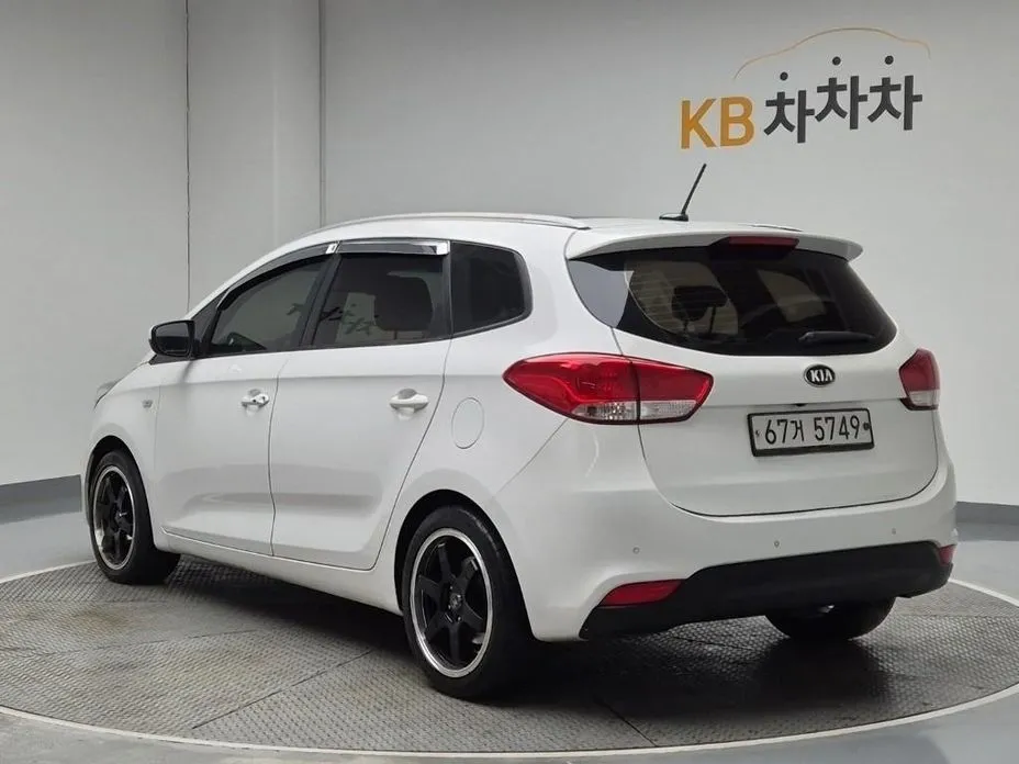 Kia Carens
