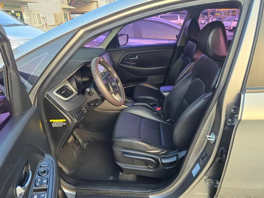 Kia Carens