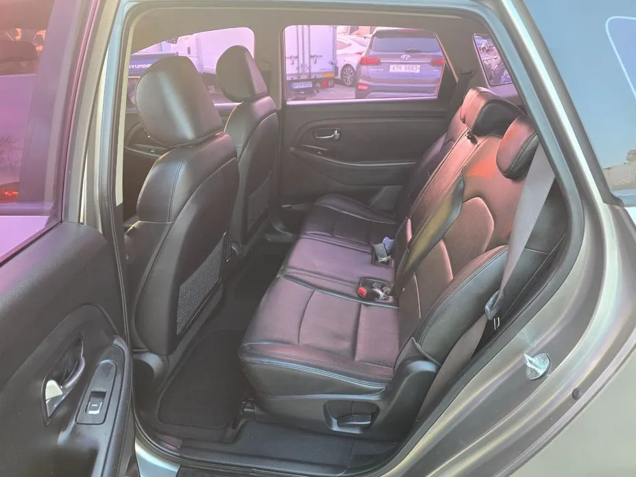 Kia Carens