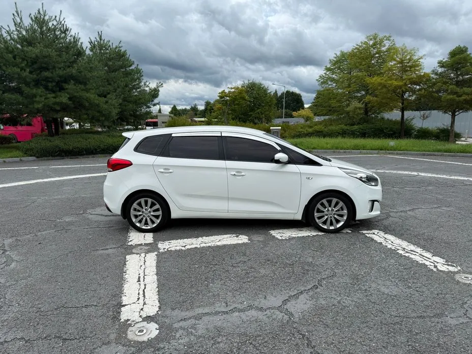 Kia Carens