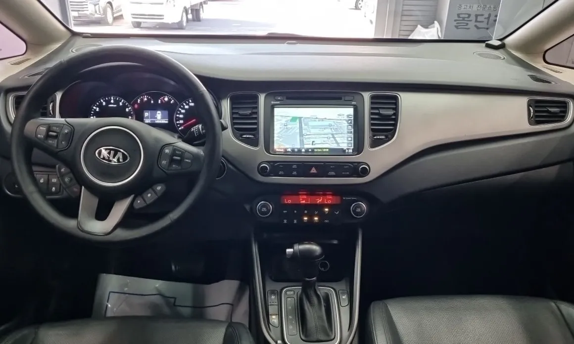 Kia Carens