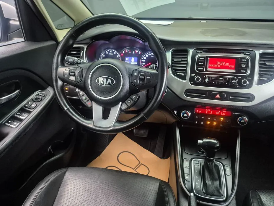 Kia Carens