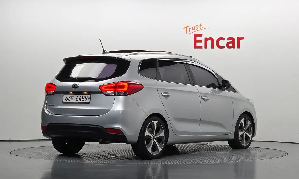 Kia Carens