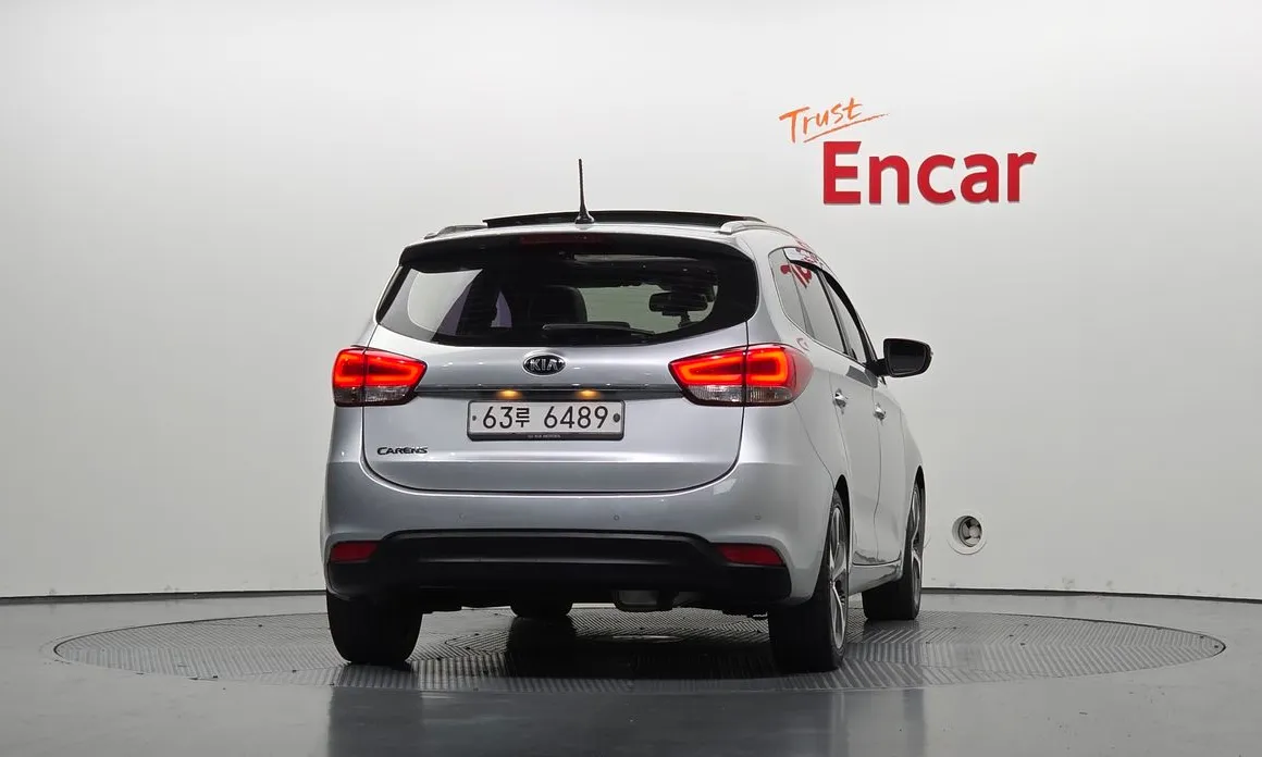 Kia Carens