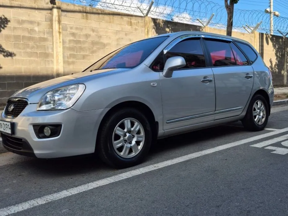 Kia Carens