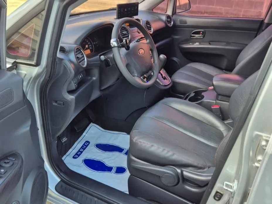 Kia Carens