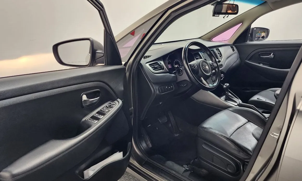Kia Carens