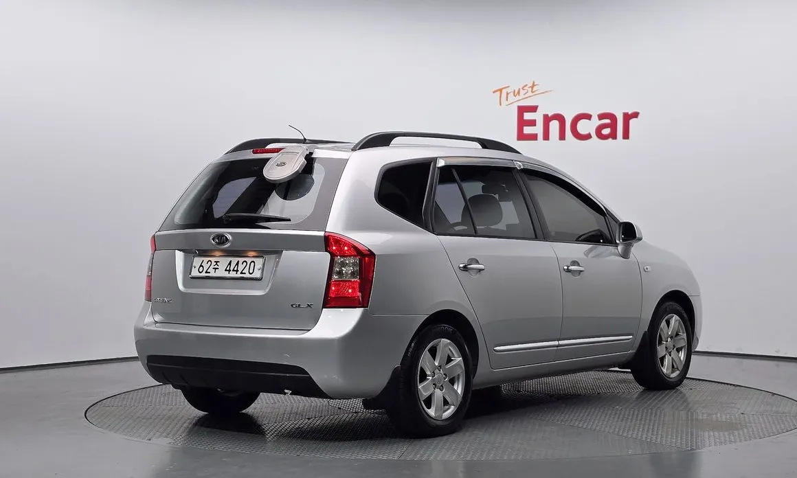 Kia Carens