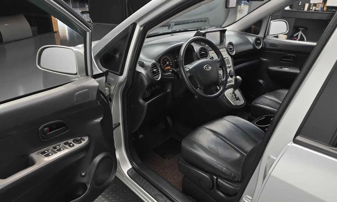 Kia Carens