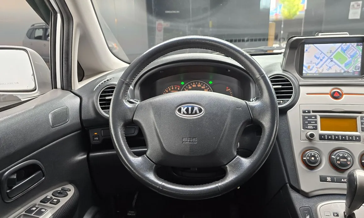 Kia Carens