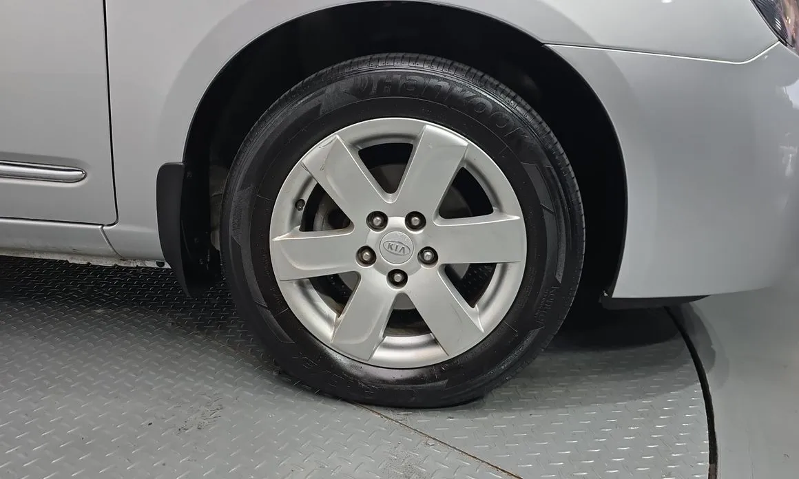 Kia Carens