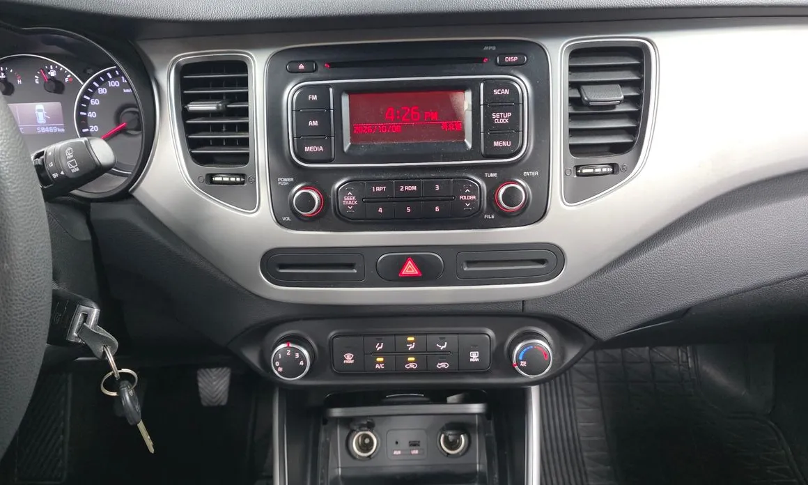 Kia Carens