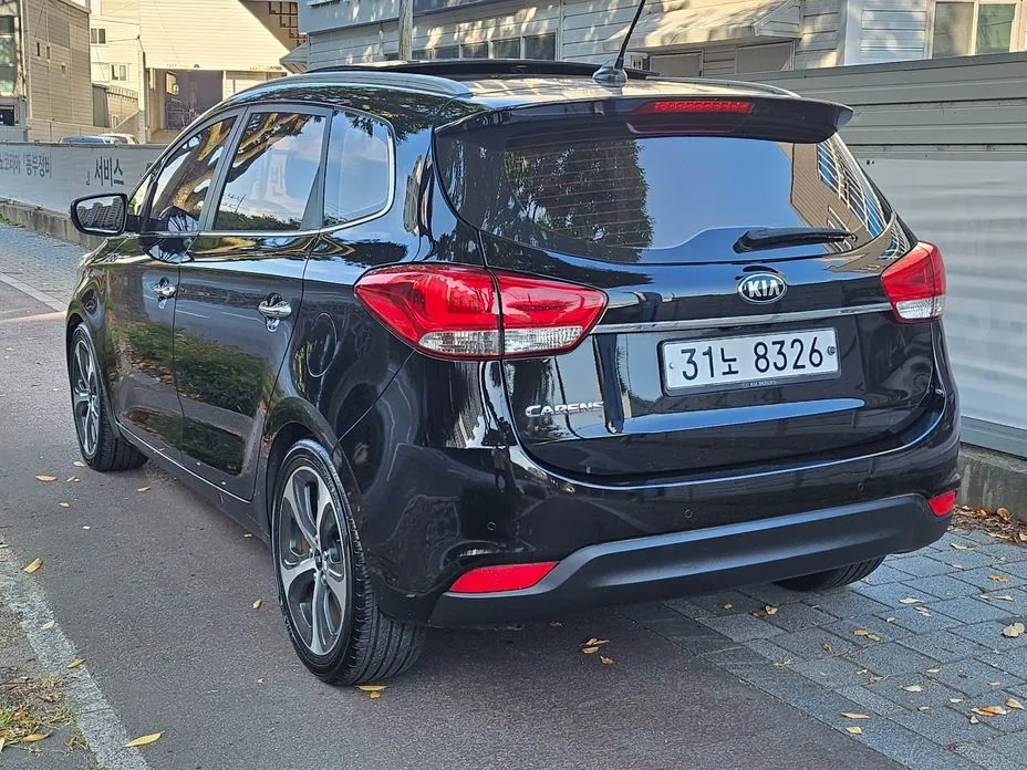 Kia Carens