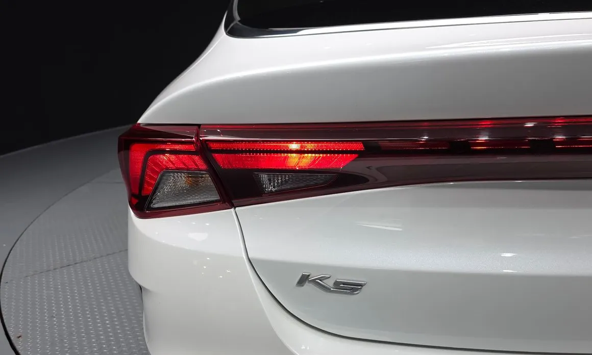 Kia K5